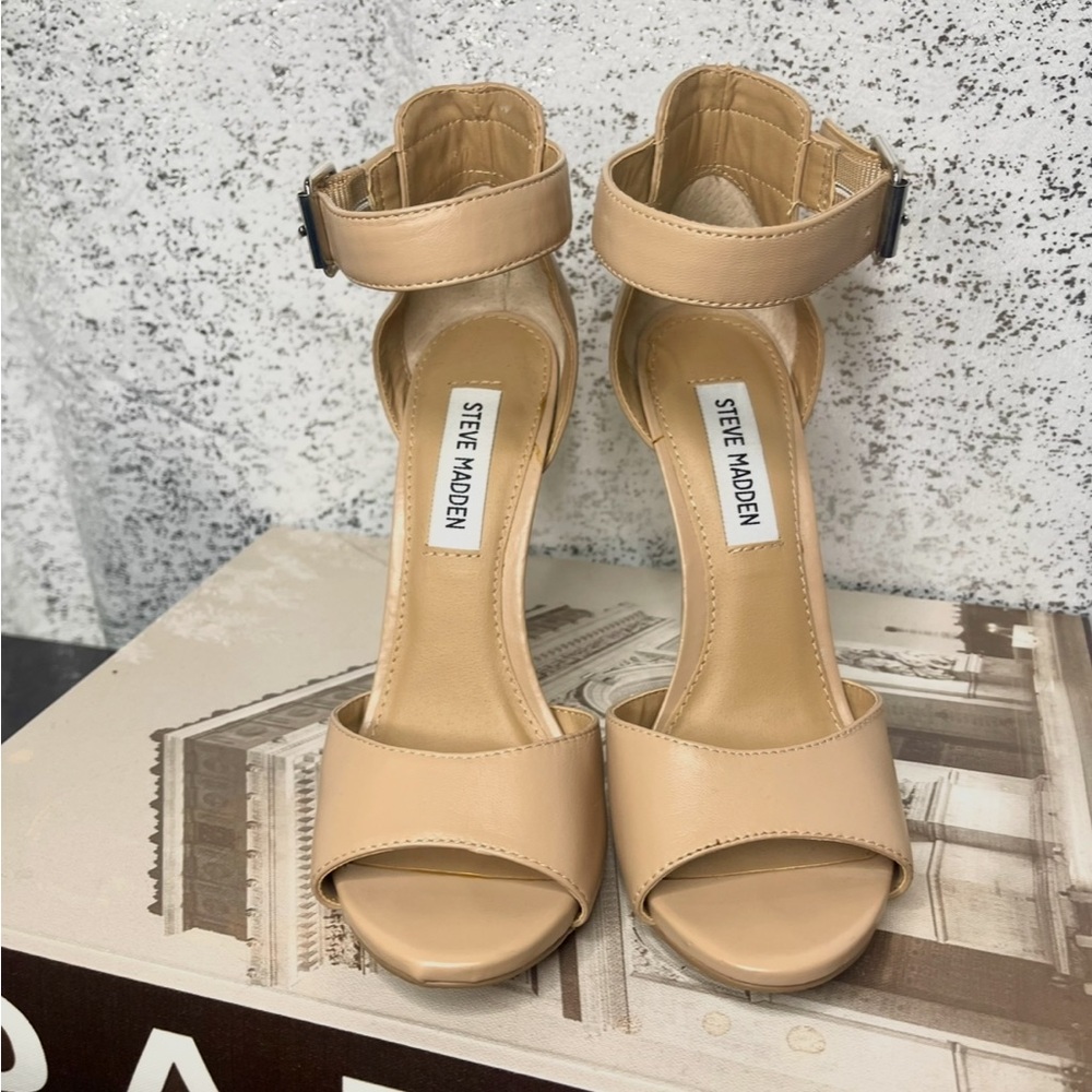 Steve Madden Mogull Natllea Heels